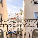 Apartment Riverfront Elegance 41br Spacious Retreat Lissabon
