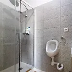 Riverfront Elegance 41br Spacious Retreat Apartment Lissabon