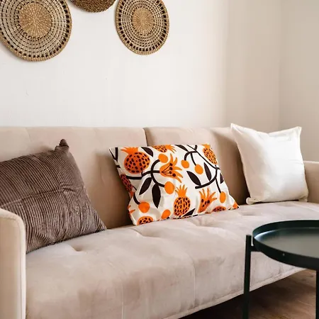 Riverfront Elegance 41br Spacious Retreat Apartament Lizbona