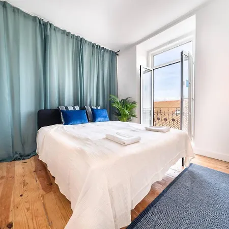 Riverfront Elegance 41Br Spacious Retreat Appartement Lissabon