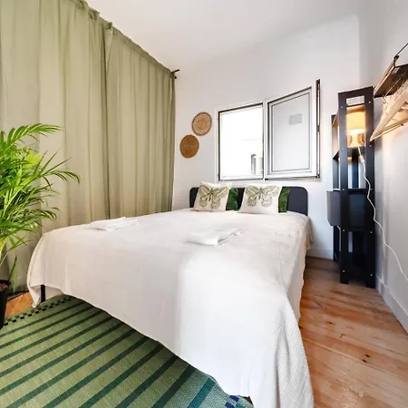 Apartament Riverfront Elegance 41br Spacious Retreat Lizbona
