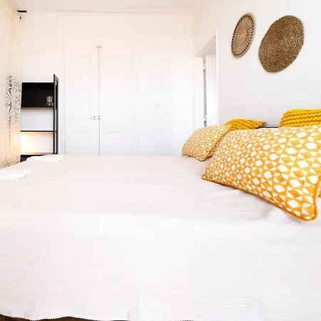Appartement Riverfront Elegance 41Br Spacious Retreat *