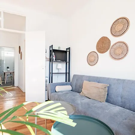 Apartament Riverfront Elegance 41br Spacious Retreat