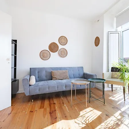 Riverfront Elegance 41br Spacious Retreat Апартаменты Лиссабон