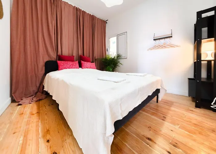 Riverfront Elegance 41br Spacious Retreat * Lisboa