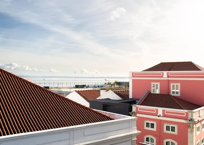 Riverfront Elegance 41br Spacious Retreat * Lisboa